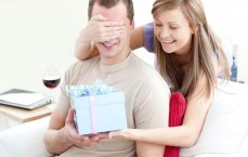 阿玛尼腰带扣怎么打开(阿玛尼的腰带扣怎么卸下来)