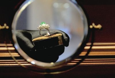 谜一样的渠道 白菜价就能买大牌？