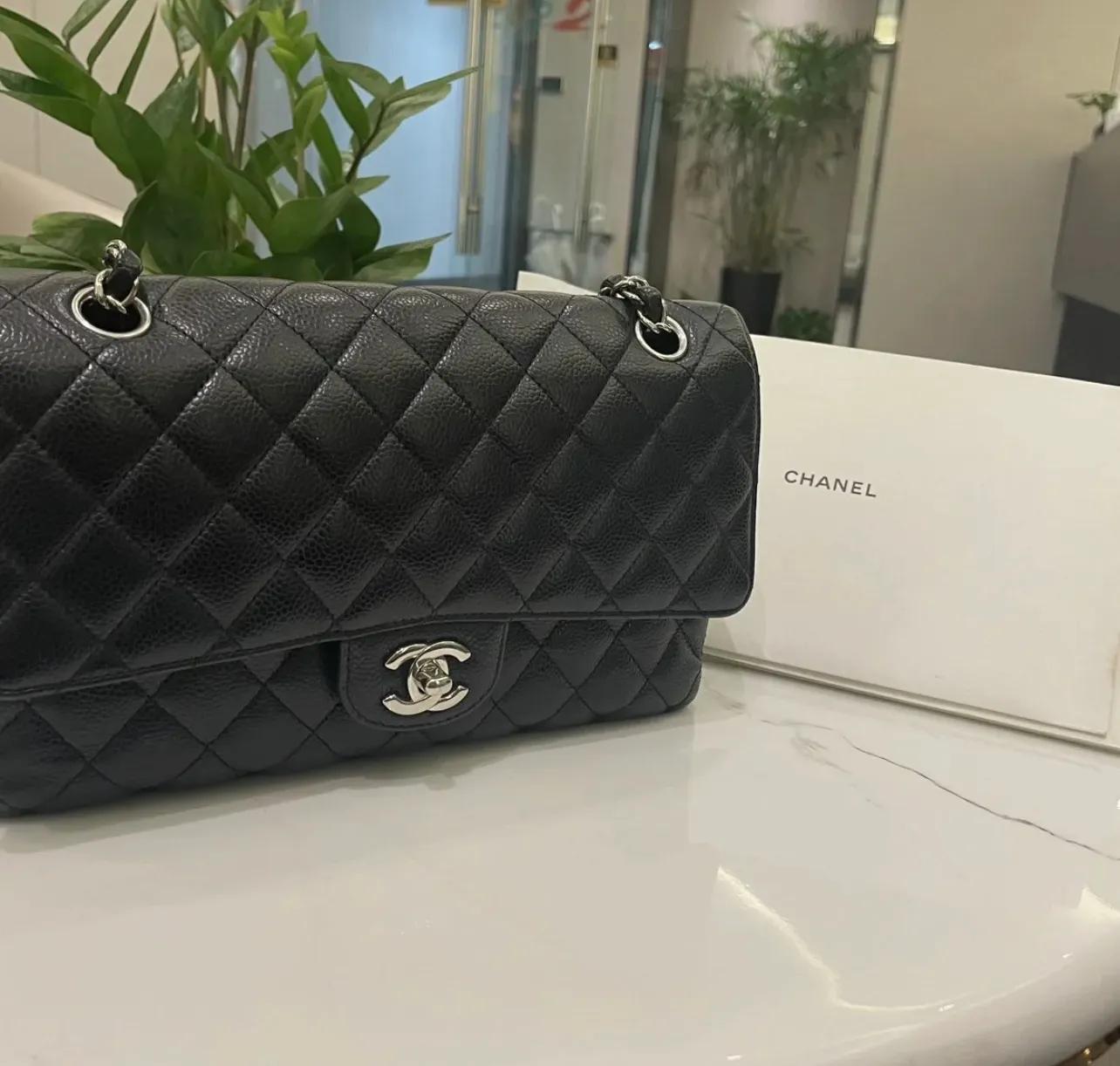 香奈儿包包怎么辨别正品？