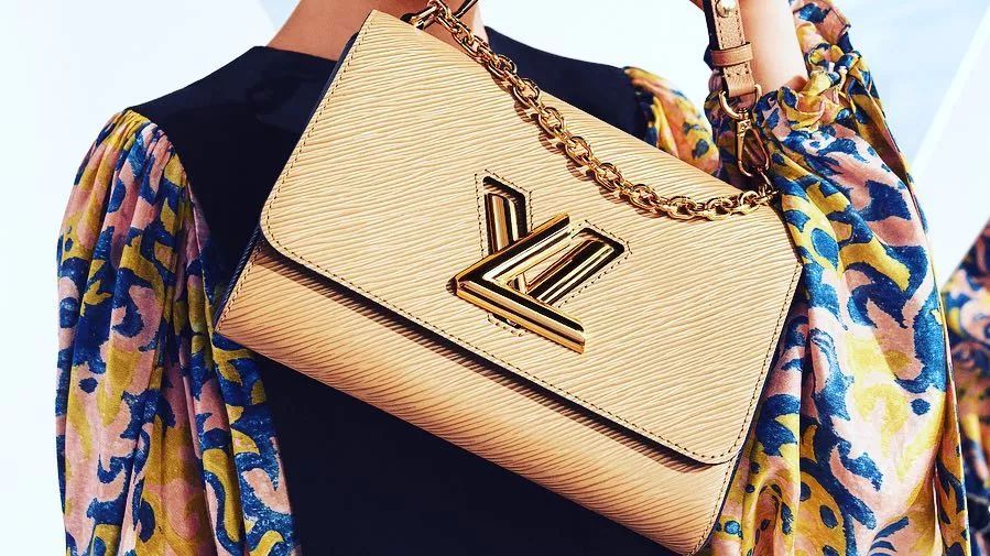 LV“水波纹”凭什么比“老花”还贵?用过的人都知道它有多好!