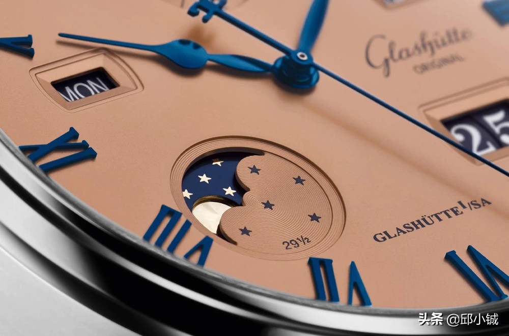 不到17万，买格拉苏蒂原创万年历？听听这三位老师怎么说