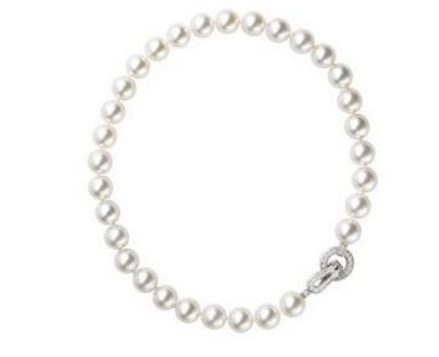 都是戴珍珠，她比你赢在哪儿？