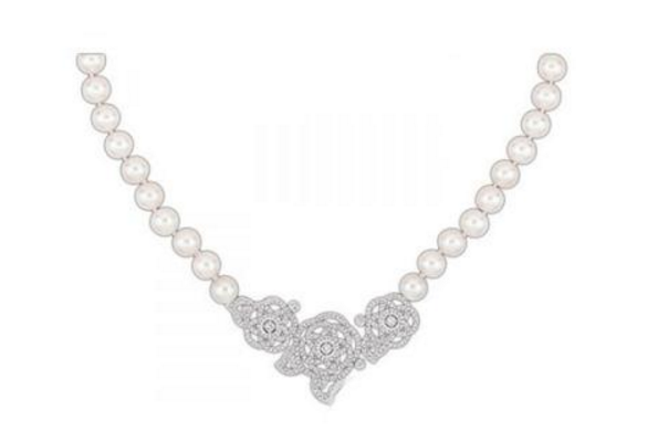 都是戴珍珠，她比你赢在哪儿？