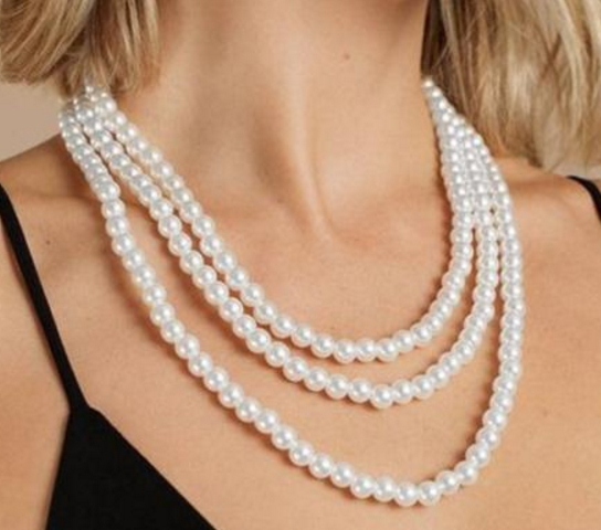 都是戴珍珠，她比你赢在哪儿？