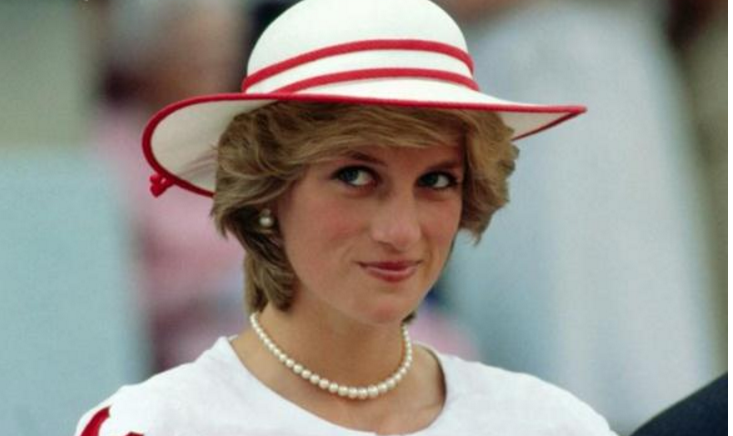 都是戴珍珠，她比你赢在哪儿？