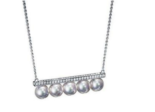 都是戴珍珠，她比你赢在哪儿？