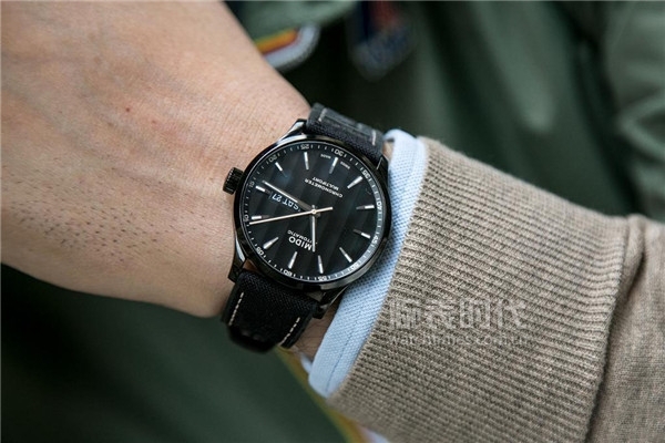 美度舵手颜值再刷新，有剁手的欲望吗？