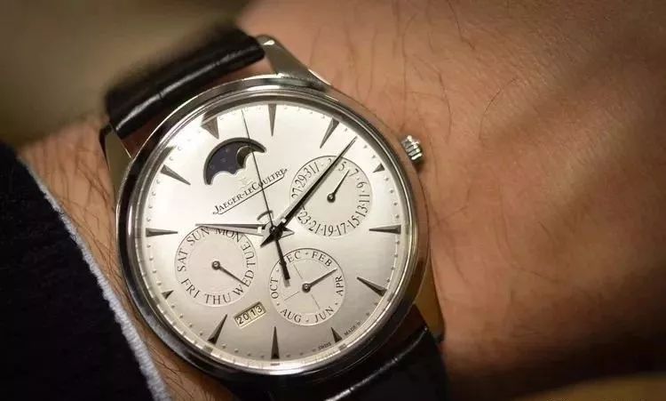 独家首发 | 新品西铁城光动能万年历腕表，不到3千就可拿下！