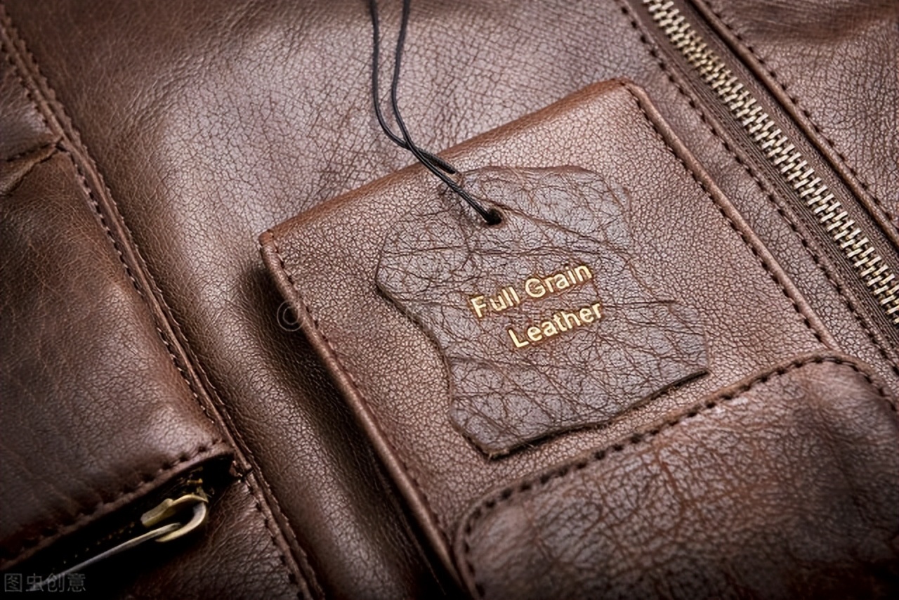 怎么辨别真皮和人造皮革？只需1滴水就能分辨，再也不怕买到假货